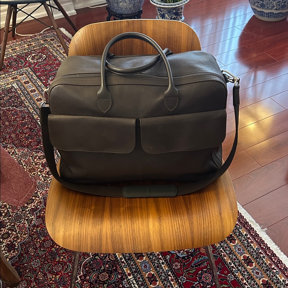 Men’s ( Unisex) 💯 chocolate brown leather carry on by Longchamp